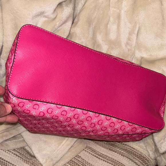 Guess Pink Patterned Satchel - Picture 4 of 11